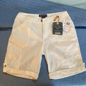 Democracy, women's white utility shorts, size 10, NWT